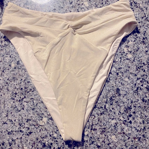 L*Space Nancy Shimmer Bottom in Bone sz Large NWT - Picture 4 of 4